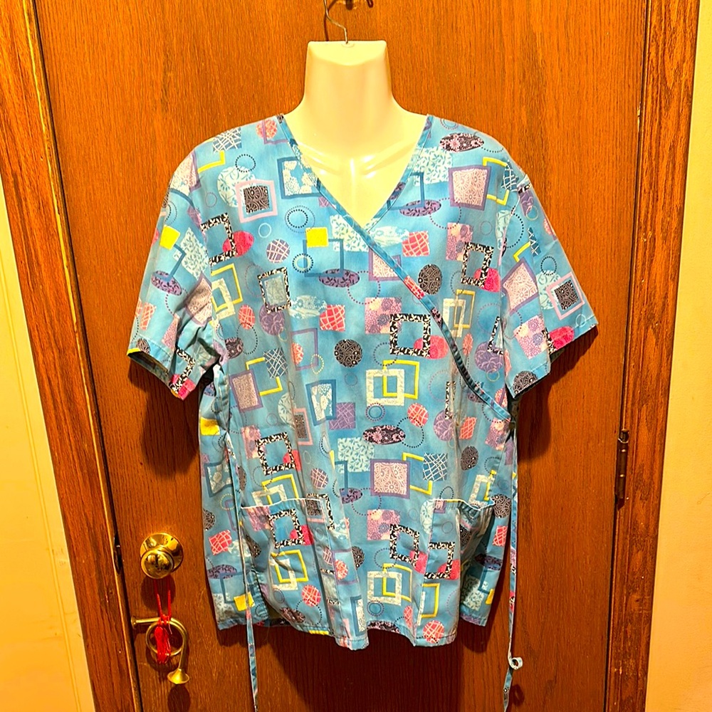 Sb Smart Scrubs Floral Print Top large colorful